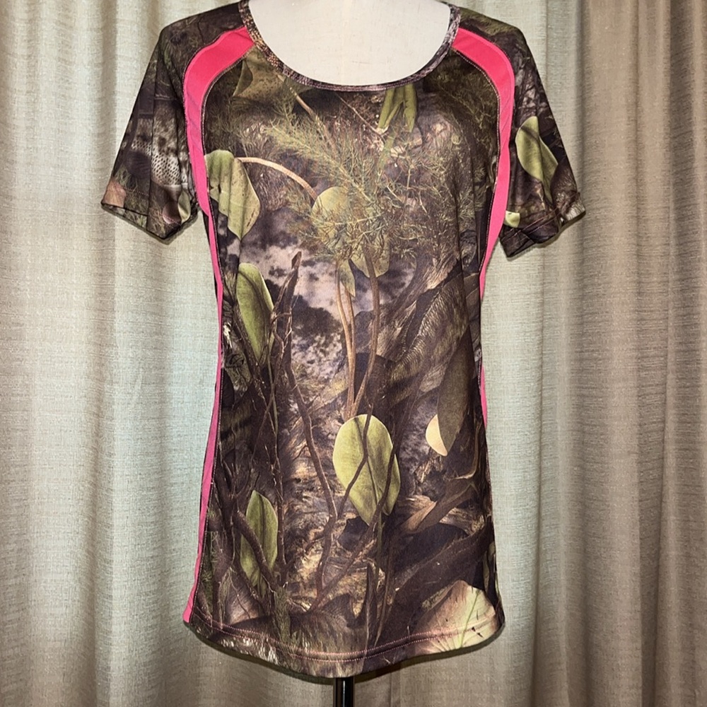 Fishouflage Womens Camouflage Pink Stripe Fishing Short Sleeve Shirt Size Medium